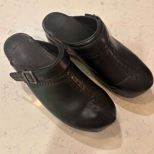 Dansko Professional Black Leather Clogs with Buckle size 42